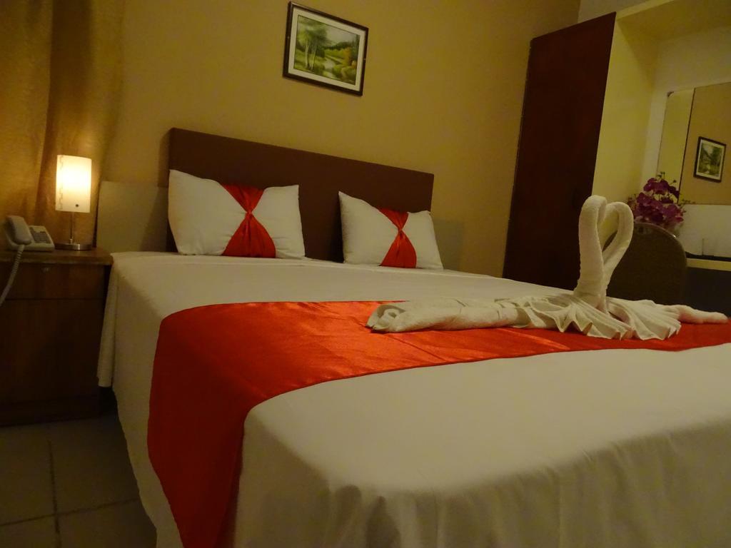 Hypertek Hotel Grand-Baie Eksteriør billede