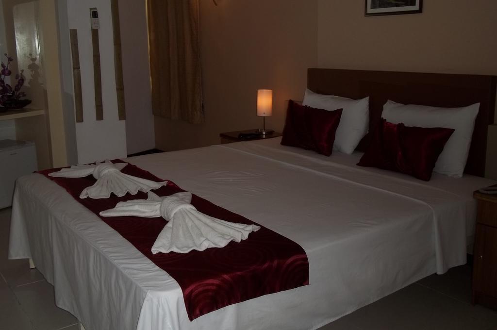 Hypertek Hotel Grand-Baie Eksteriør billede