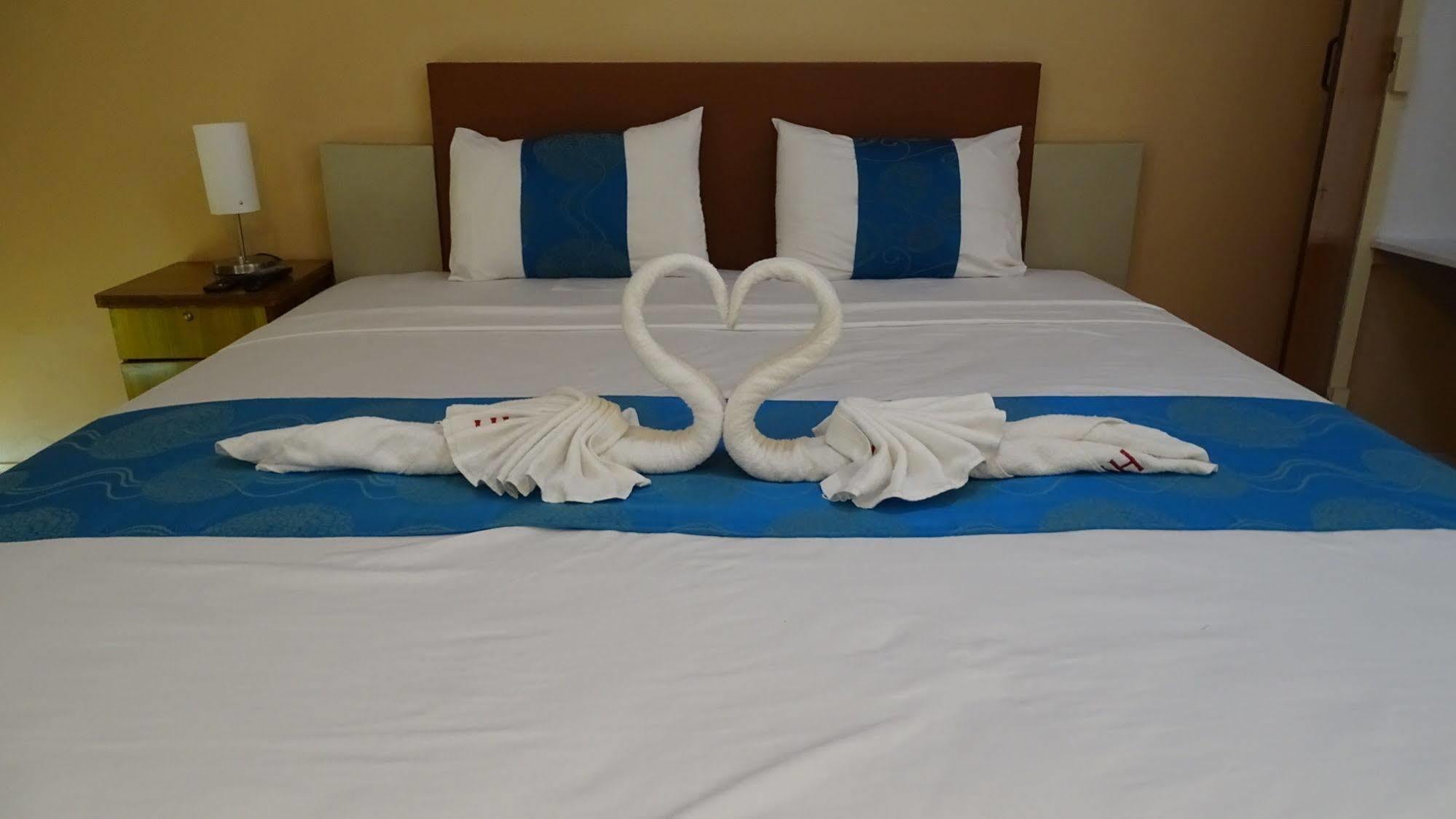 Hypertek Hotel Grand-Baie Eksteriør billede